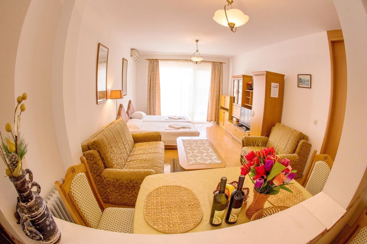 Apartments Luka Будва Екстериор снимка